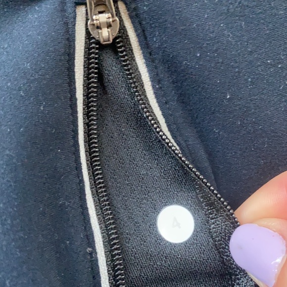 Lululemon pullover - Picture 6 of 6